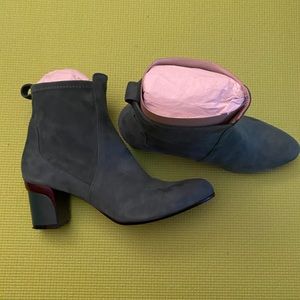 Used Violet Tomas Boots